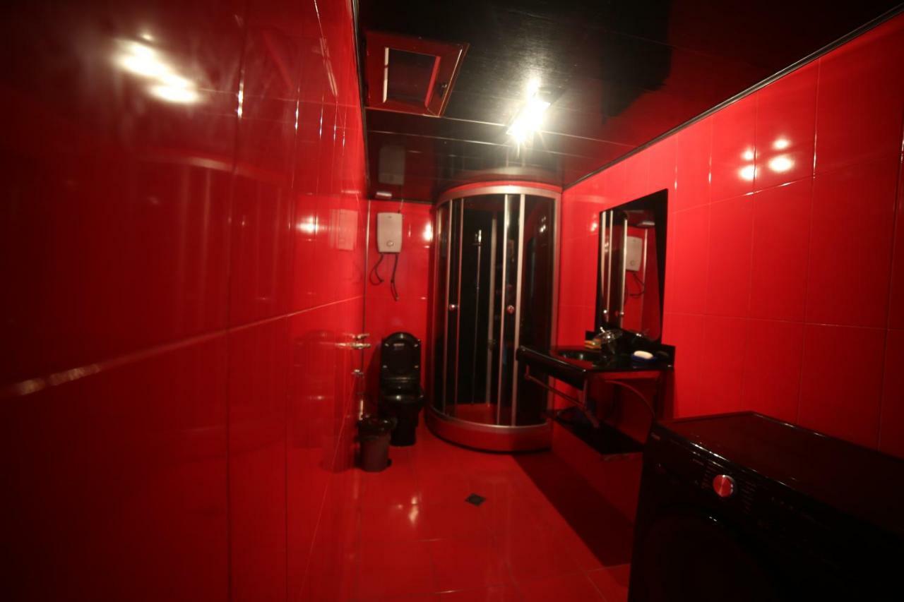 Makvalas Apartment In Batumi Centre المظهر الخارجي الصورة