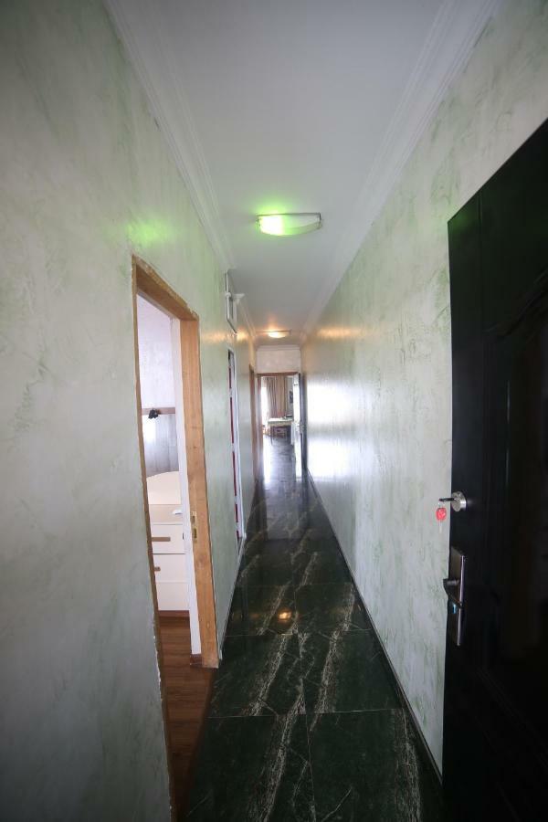 Makvalas Apartment In Batumi Centre المظهر الخارجي الصورة